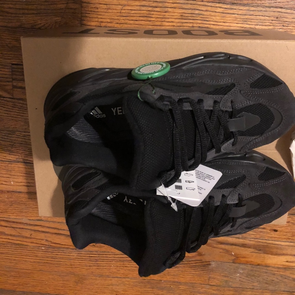 Yeezy Boost 700